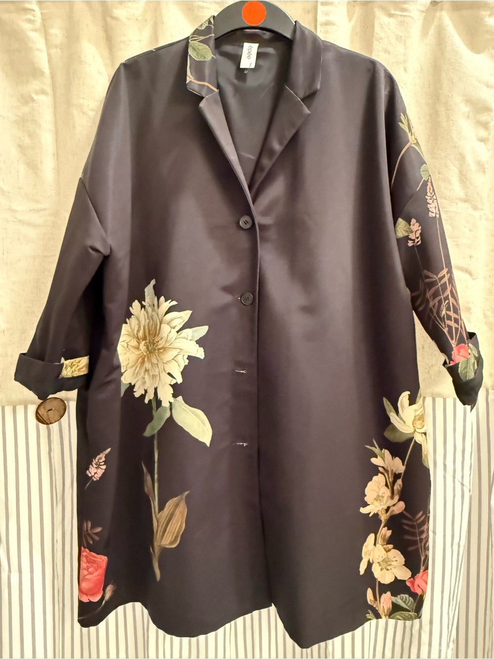 Epee From Paris - French Black Floral Textured Satin Oversized Long Blazer/Coat
